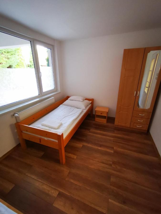 Mate Apartman Gyula Zewnętrze zdjęcie